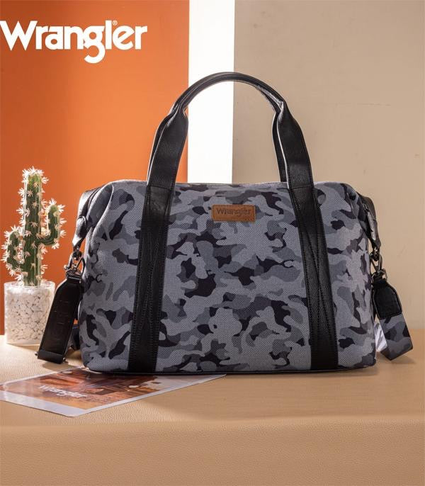 WRANGLER CAMO PRINT DUFFLE BAG