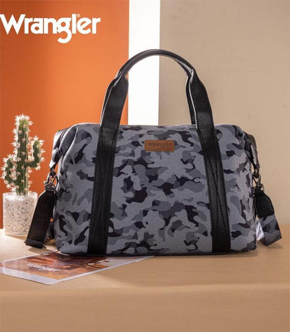 WRANGLER CAMO PRINT DUFFLE BAG
